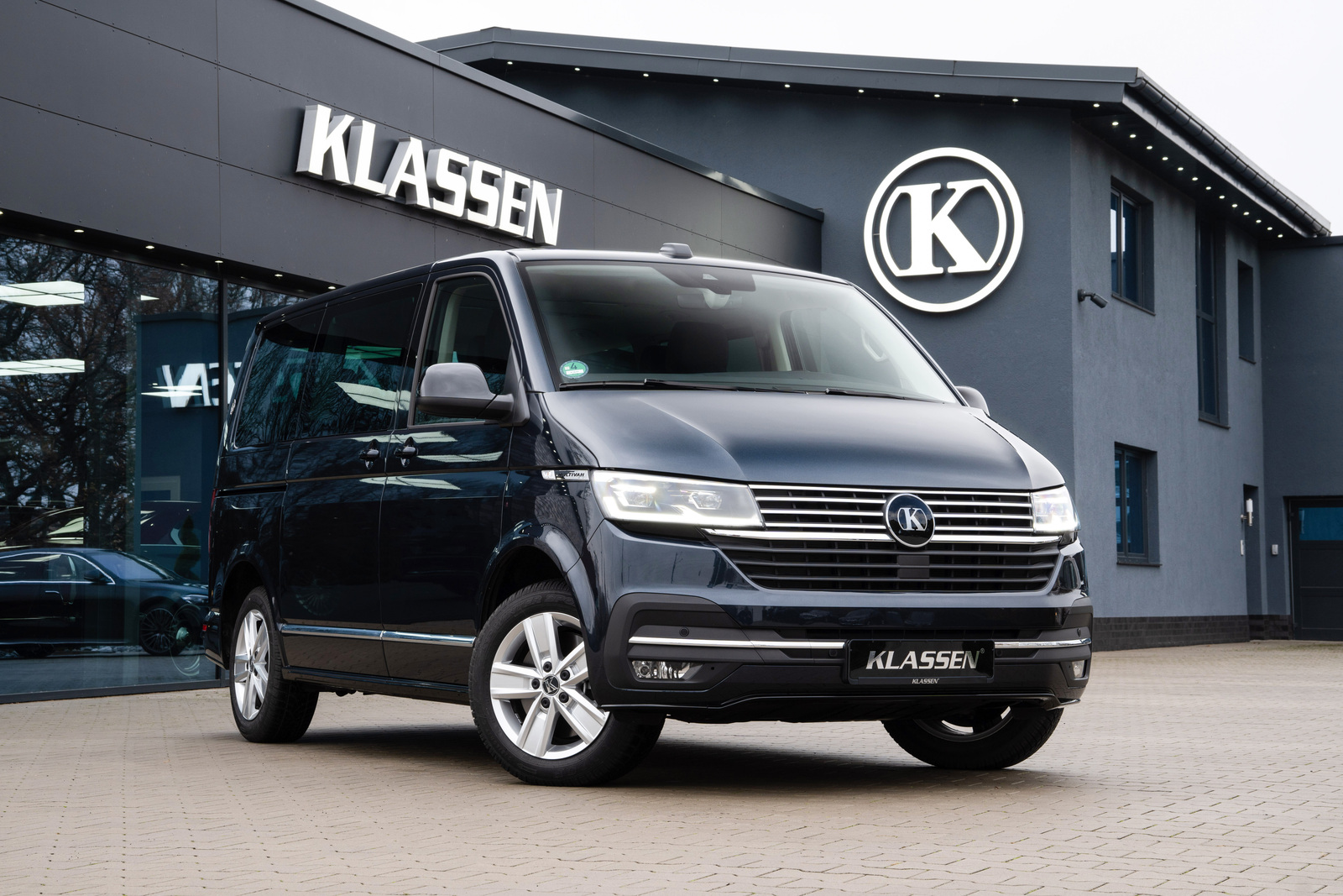 Volkswagen T6.1 & Т7. First Class Automobile - Limited Luxury VIP Vans