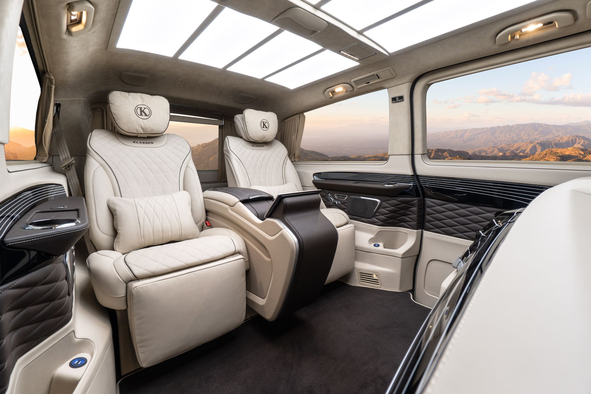 VIP Mercedes Benz V-Klasse. Luxus Mercedes Vito. Exklusiver Luxus Umbau  Mercedes Vito VIP for sale - KLASSEN