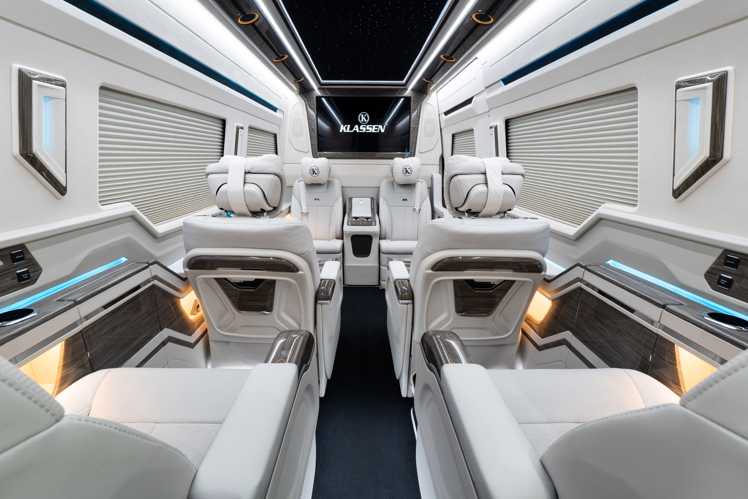 Mercedes-Benz Sprinter 519 CDI KLASSEN Luxus VIP JetVAN Bus - Modell 2024: Die Revolution der Luxusmobilität