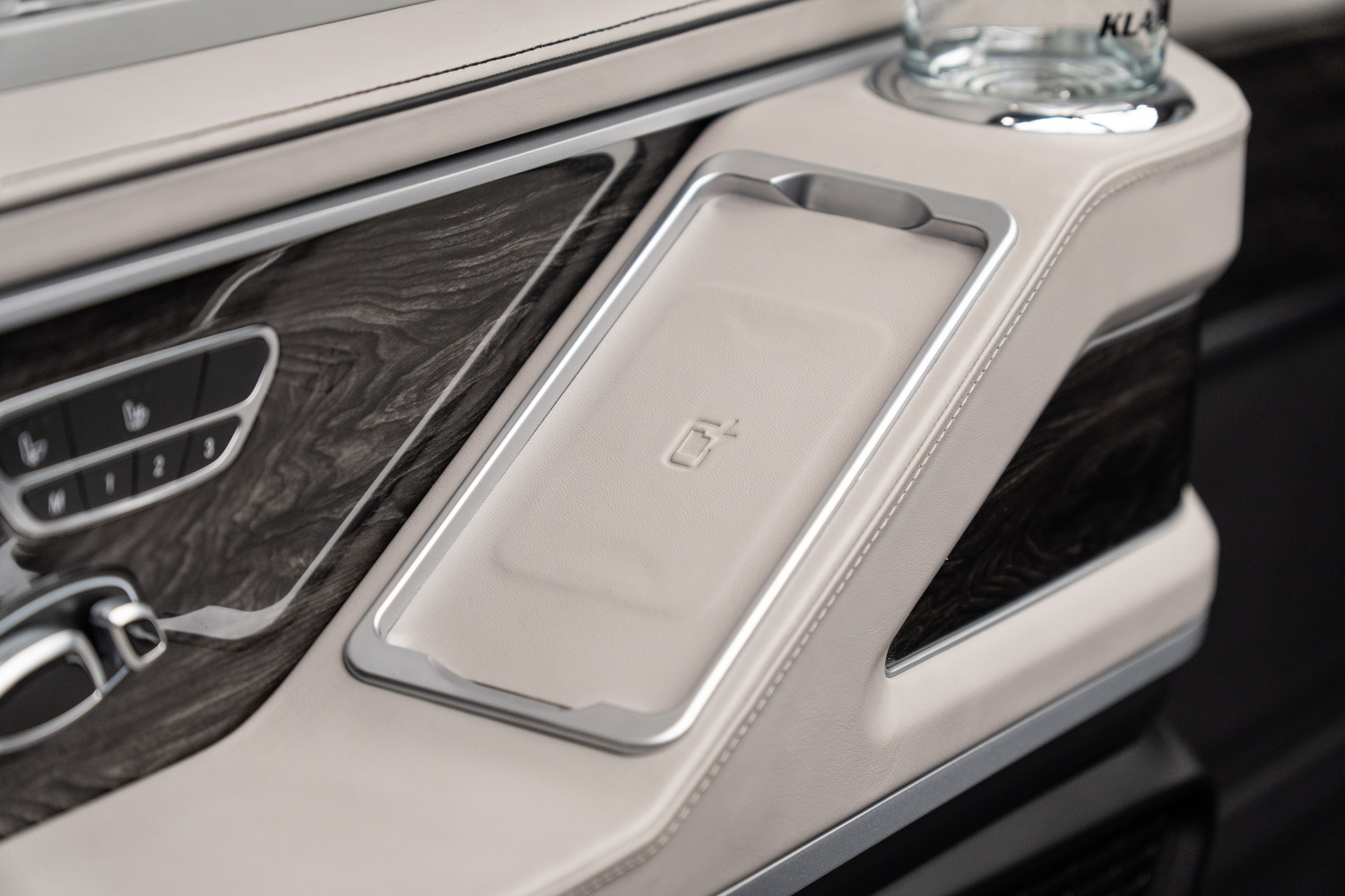 Mercedes-Benz VLE mit KLASSEN Interieur: die neue elektrische Grand Limousine für absoluten Komfort