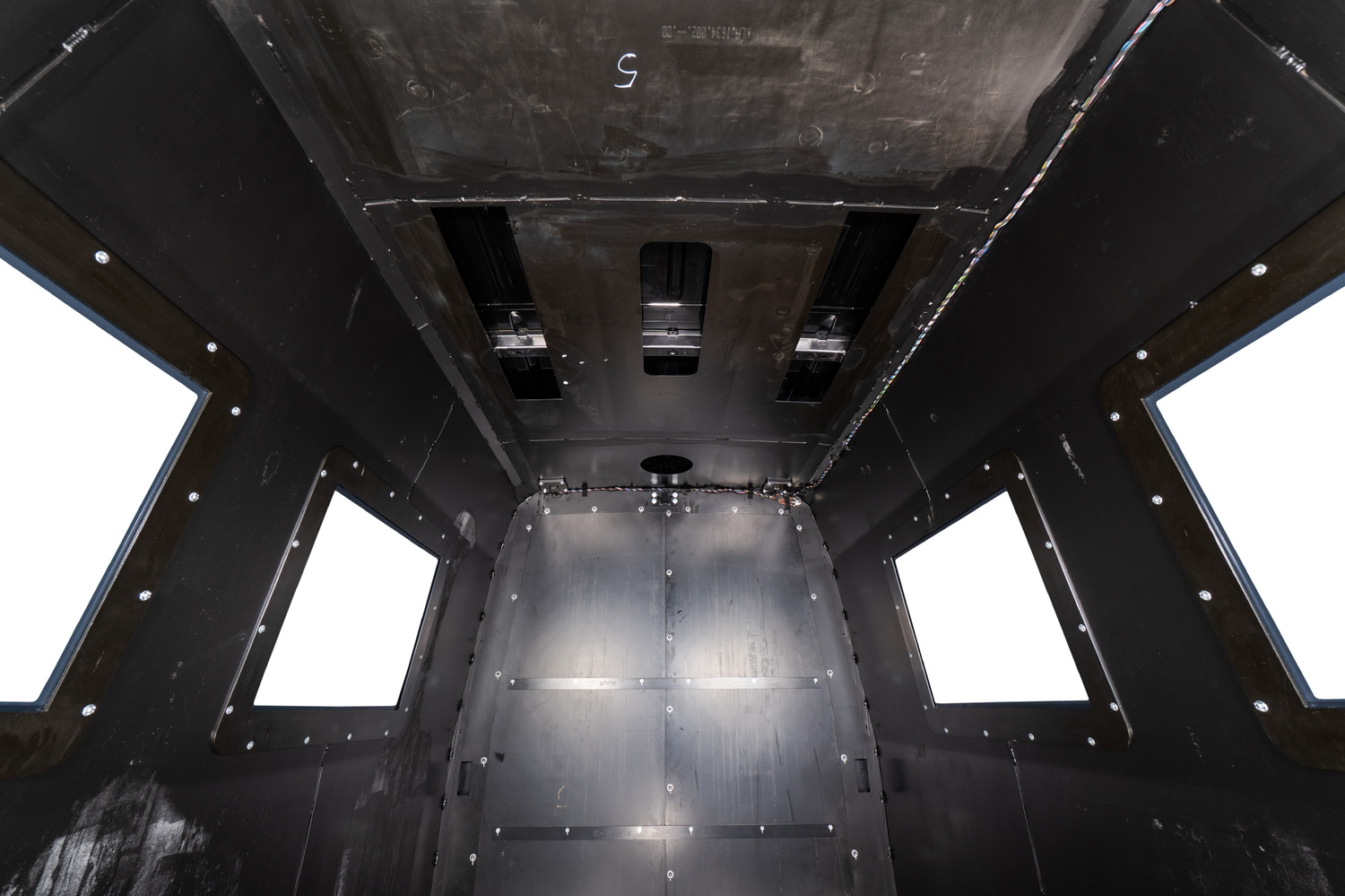KLASSEN BUNKER: neuer gepanzerter Sprinter mit VR8-Schutz und einem Drohnenabwehrsystem in Entwicklung