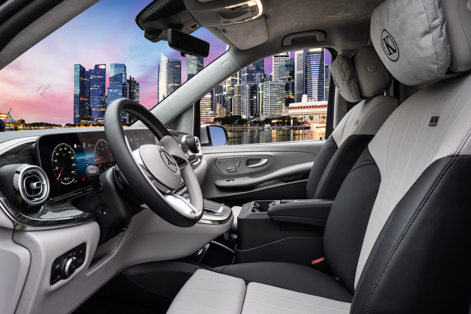 Mercedes-Benz VLE mit KLASSEN Interieur: die neue elektrische Grand Limousine für absoluten Komfort
