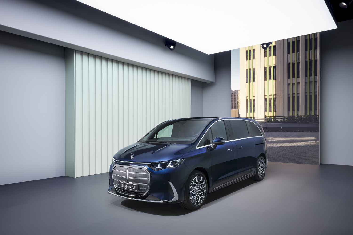 Neuer Mercedes-Benz VLE KLASSEN: elektrische Grand Limousine mit Interieur MVE_1_1721