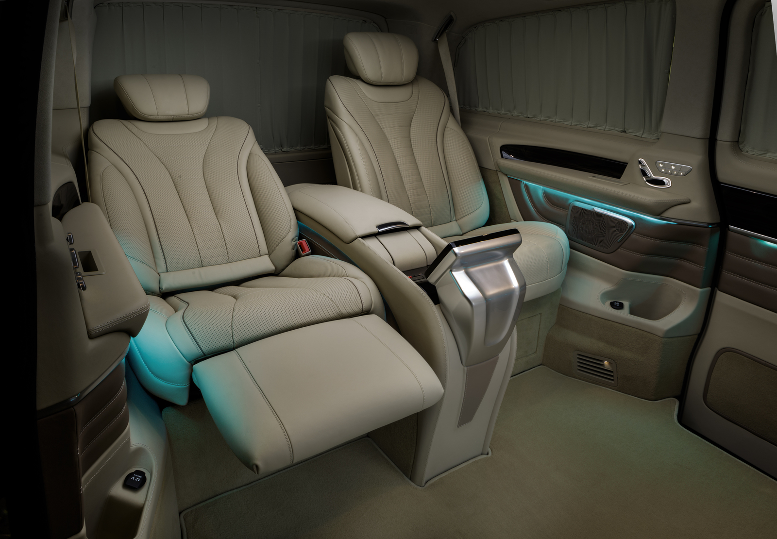 Mercedes-Benz V-Class | Models MVA1 | Create an elite office on wheels ...