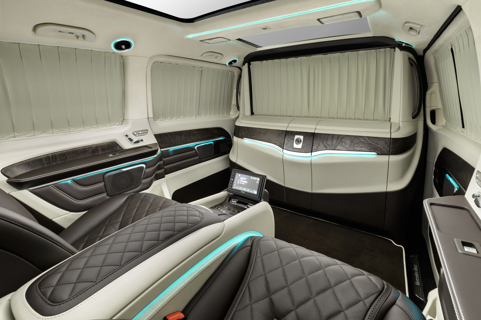 Mercedes Benz v class VIP