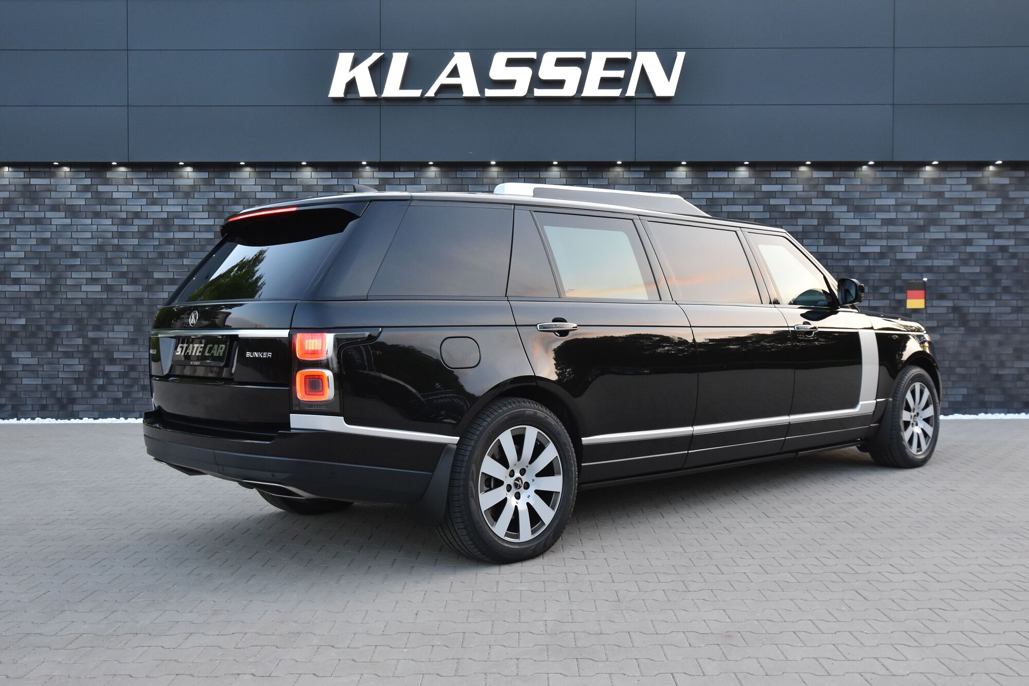 Stretched & Armored Range Rover +1000mm - KLASSEN