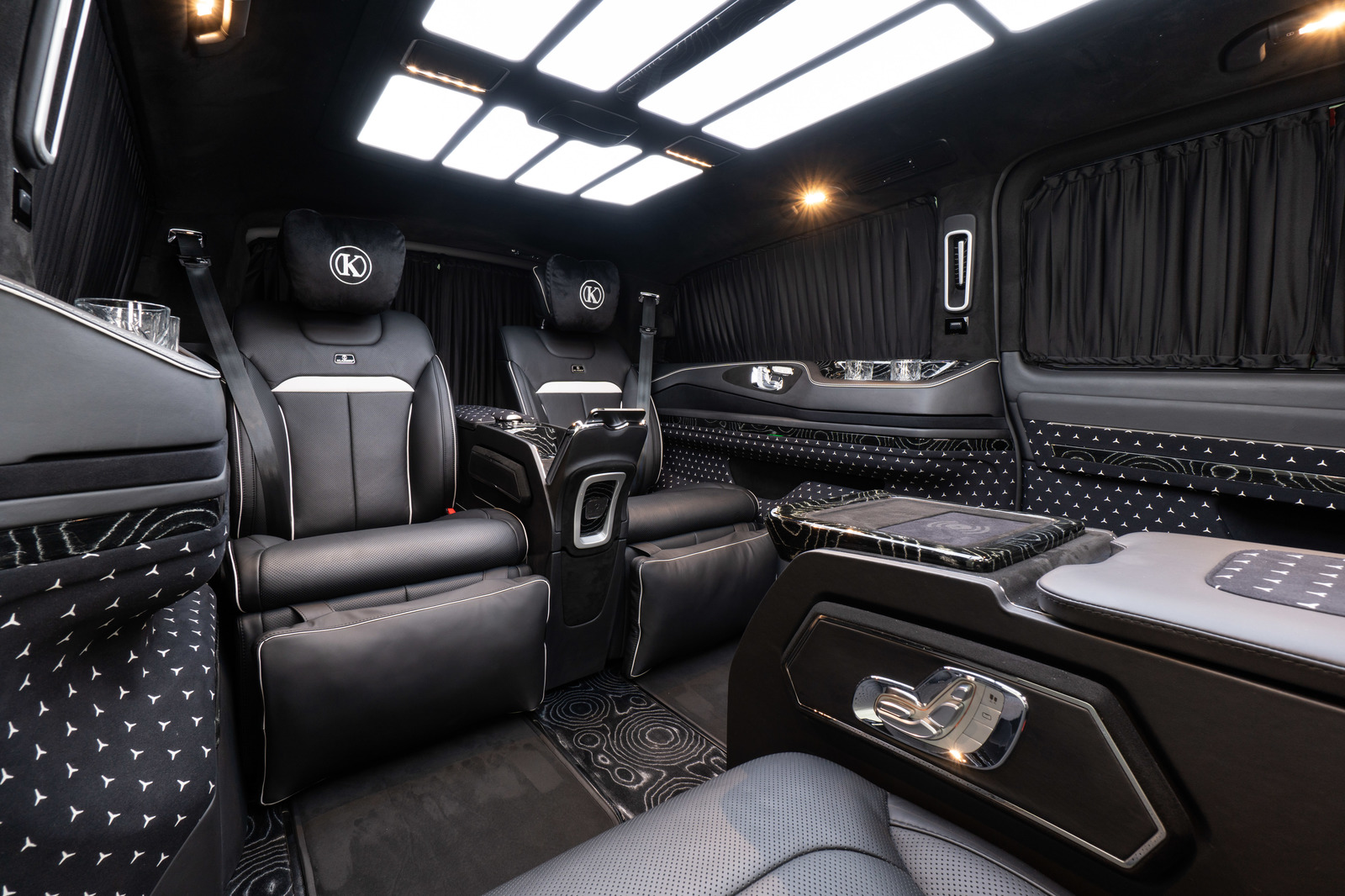 Benz Vip KLASSEN VIP Mercedes-Benz minivan. Luxury Mercedes-Benz V-Class vip van ...