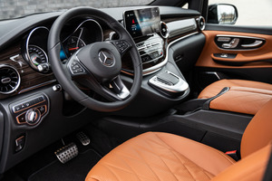 KLASSEN Mercedes-Benz V-Class VIP. V 300 | KLASSEN Business Plus Interieur. MVMH_1481