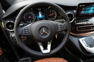 KLASSEN Mercedes-Benz V-Class VIP. V 300 - 4MATIC - VIP Business Interieur. MVMH_1567