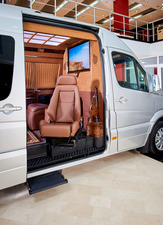 KLASSEN Mercedes-Benz Sprinter VIP. 319 VIP Van with Wheelchair by KLASSEN. MSD_9014