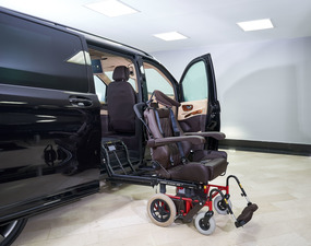 KLASSEN Mercedes-Benz V-Class VIP. V 300 d | Behindertengerechte V-Klasse. MVD_9056