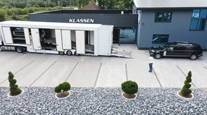 KLASSEN Klassen EXTRAORDINAIRE VIP. LUXURY  CARS  TRANSPORT. Luxuswagen_Transport