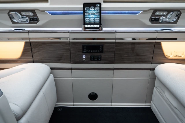 Mercedes-Benz Sprinter MSE Business VIP JETvan - MSE_2_1729