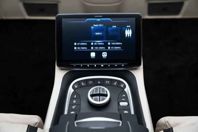 Mercedes-Benz V-Class MVV VIP Business VAN Luxury Edition - MVV_2_1751