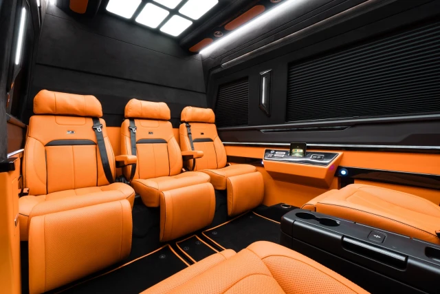 Mercedes-Benz Sprinter MSE Luxury Crew Van - MSE_3_1731