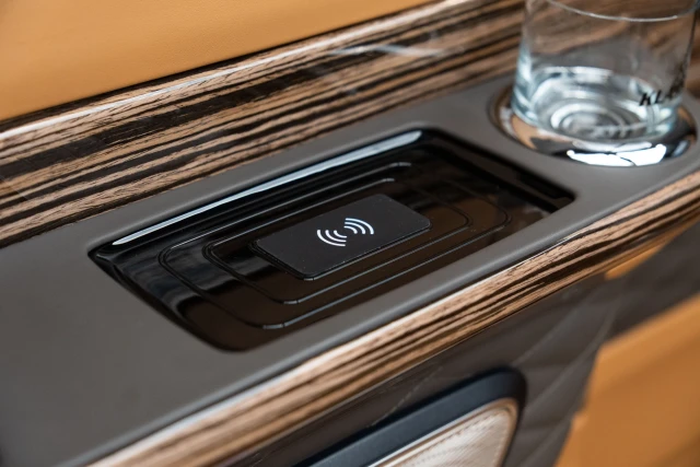 Mercedes-Benz V-Class MVV VIP Business VAN Luxury Edition - MVV_2_1722