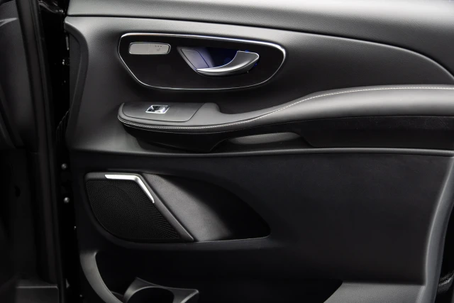 Mercedes-Benz V-Class MVV VIP Business VAN Luxury Edition - MVV_2_1751