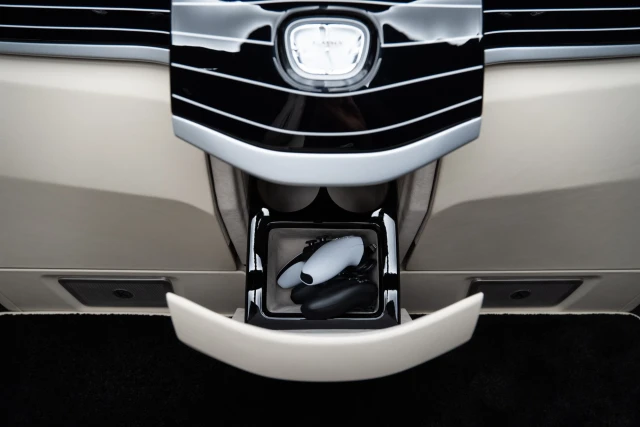 Mercedes-Benz V-Class MVV VIP Business VAN Luxury Edition - MVV_2_1751