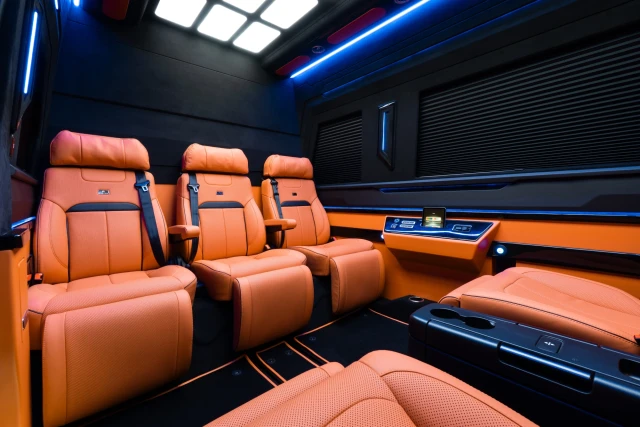 Mercedes-Benz Sprinter MSE Luxury Crew Van - MSE_3_1731