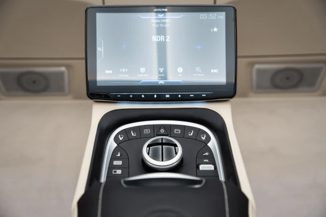 Mercedes-Benz V-Class MVV ROYAL BUSINESS LOUNGE VAN - MVV_2_1705