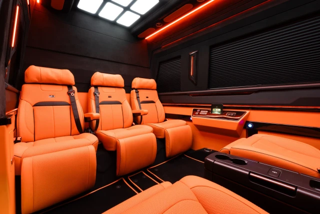 Mercedes-Benz Sprinter MSE Luxury Crew Van - MSE_3_1731