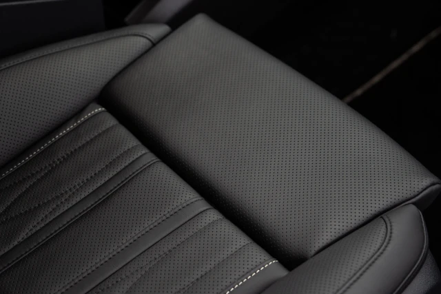 Mercedes-Benz V-Class MVV VIP Business VAN Luxury Edition - MVV_2_1751