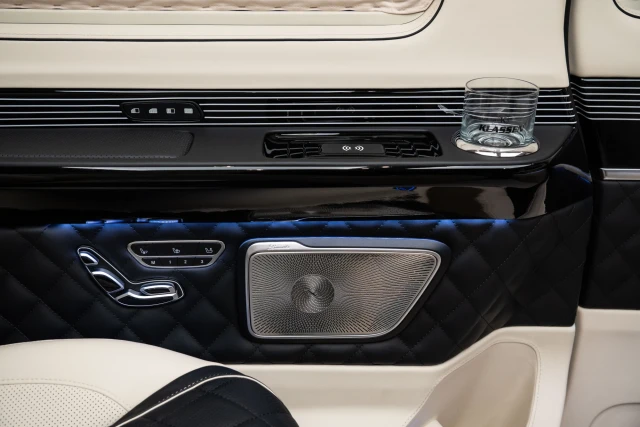 Mercedes-Benz V-Class MVV ROYAL BUSINESS LOUNGE VAN - MVV_2_1705