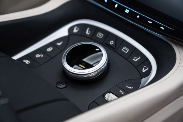 Mercedes-Benz V-Class MVV VIP Business VAN Luxury Edition - MVV_2_1751
