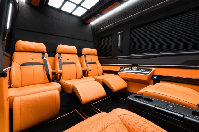 Mercedes-Benz Sprinter MSE Luxury Crew Van - MSE_3_1731