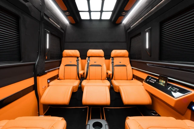 Mercedes-Benz Sprinter MSE Luxury Crew Van - MSE_3_1731