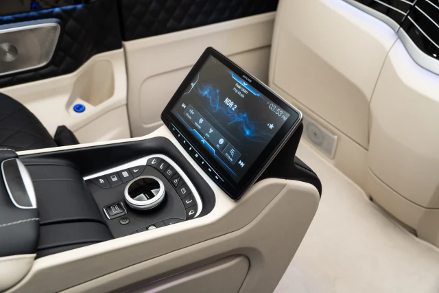 Mercedes-Benz V-Class MVV ROYAL BUSINESS LOUNGE VAN - MVV_2_1705