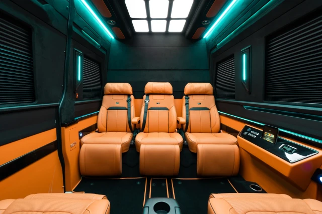 Mercedes-Benz Sprinter MSE Luxury Crew Van - MSE_3_1731
