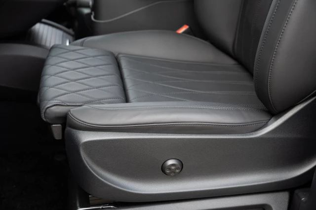 Mercedes-Benz V-Class MVV VIP Business VAN Luxury Edition - MVV_2_1722
