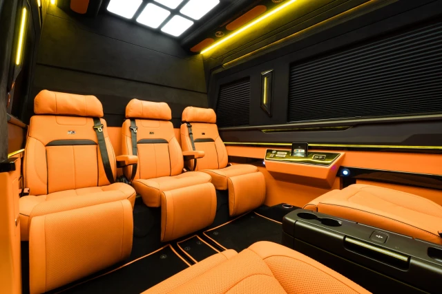Mercedes-Benz Sprinter MSE Luxury Crew Van - MSE_3_1731