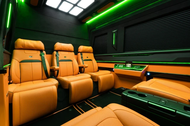 Mercedes-Benz Sprinter MSE Luxury Crew Van - MSE_3_1731