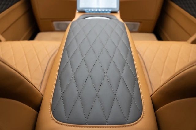 Mercedes-Benz V-Class MVV VIP Business VAN Luxury Edition - MVV_2_1722