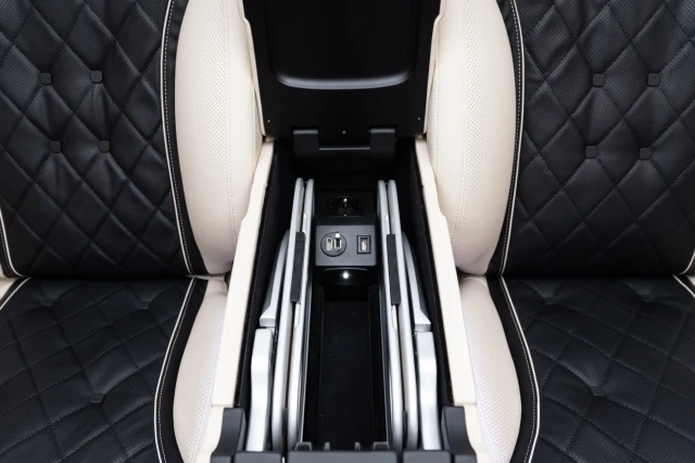 Mercedes-Benz V-Class MVV ROYAL BUSINESS LOUNGE VAN - MVV_2_1705
